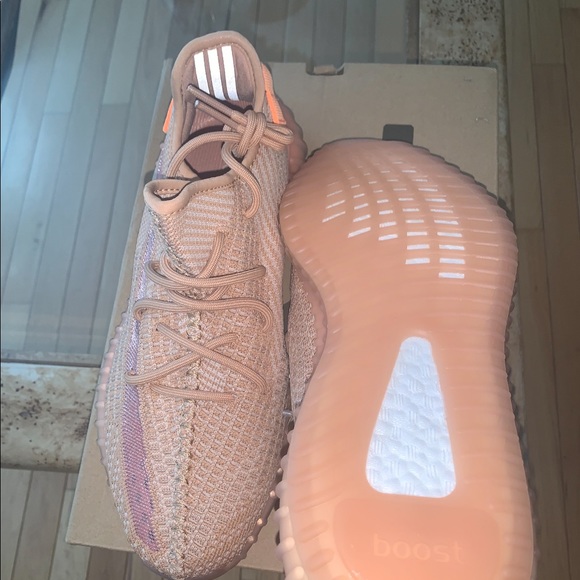 SOLD Clay yeezy boost 350s - Picture 4 of 4